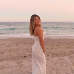 Meet your Posher, Adriana lee